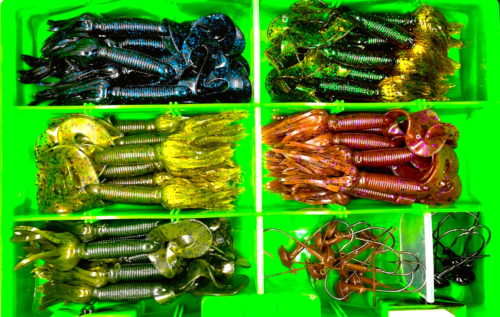 NEW!!! Chompers Skirted Twin Tail Grub Kit (67 piece)